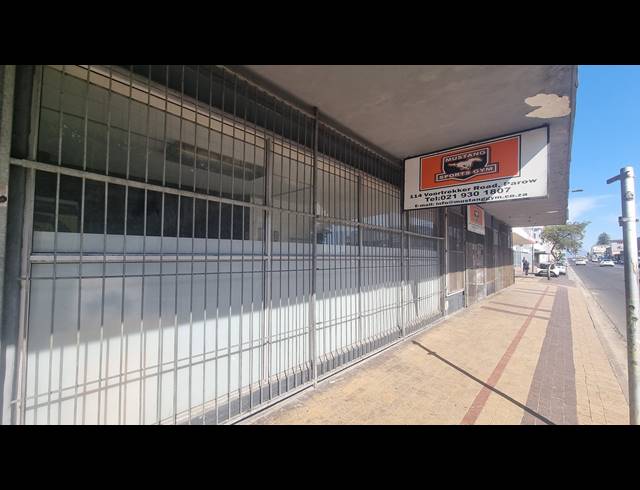 800M² RETAIL TO LET IN PAROW CENTRAL